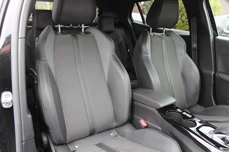 Peugeot 2008 BlueHDi 130 EAT8 GT