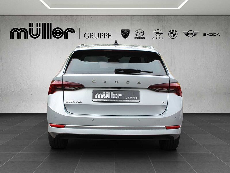 SKODA Octavia Combi Hybrid 1.4 TSI DSG First Edition