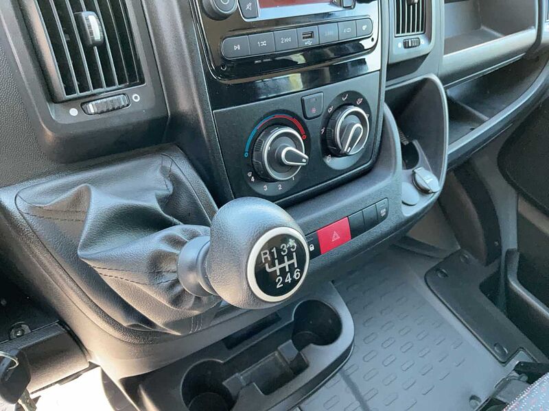 Peugeot Boxer Pritschenwagen Doppelkabine  L4