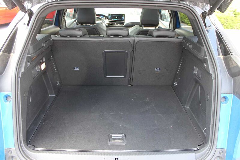 Peugeot 3008 Hybrid4 300 e-EAT8 GT