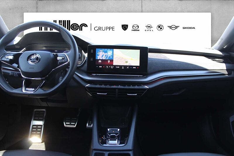 SKODA Octavia Combi 2.0 TDI DSG RS Plus