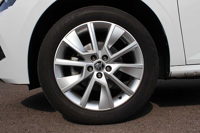 SKODA Kamiq 1.0 TSI DSG Clever