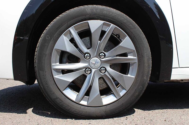 Peugeot 208 Elektro 136 Allure
