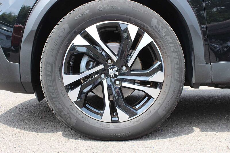 Peugeot 2008 PureTech 130 Allure