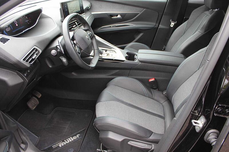 Peugeot 3008 PureTech 130 EAT8 Allure Pack