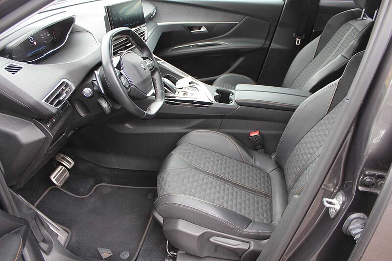 Peugeot 3008 BlueHDi 130 EAT8 Roadtrip
