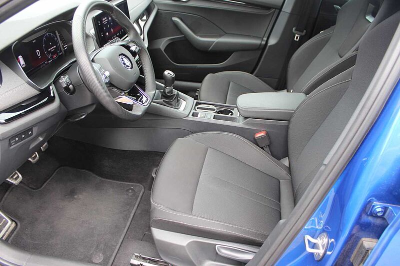 SKODA Octavia Combi 1.5 TSI Sportline