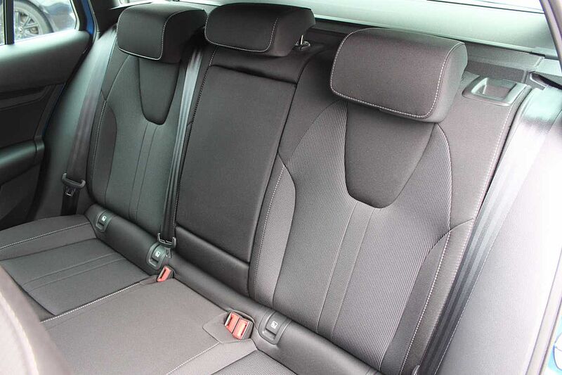 SKODA Octavia Combi 1.5 TSI Sportline