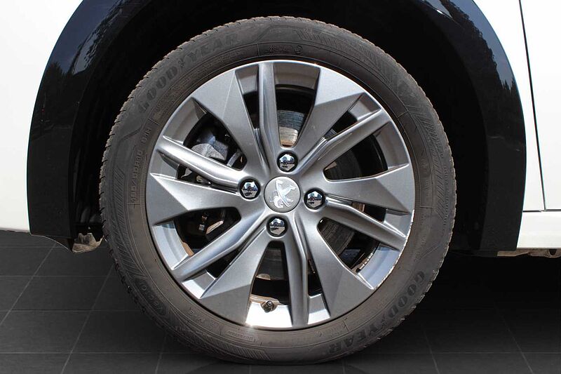 Peugeot 208 Elektromotor 136 Active Pack