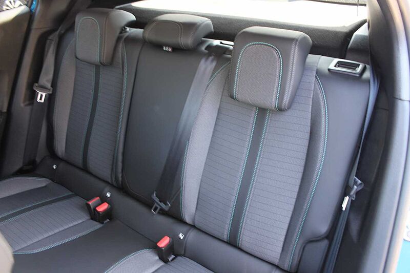 Peugeot 2008 Elektro Allure Pack