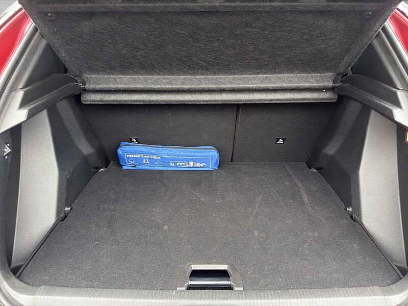 Peugeot 2008 Elektro Allure Pack