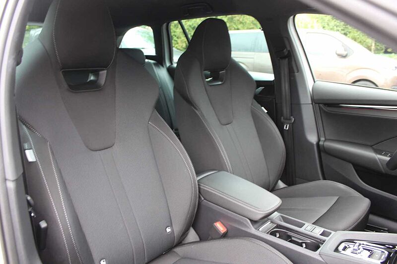 SKODA Octavia Combi 2.0 TSI DSG 4x4 Sportline
