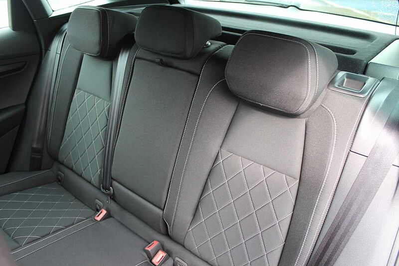 SKODA Karoq 2.0 TSI 4x4 DSG Sportline
