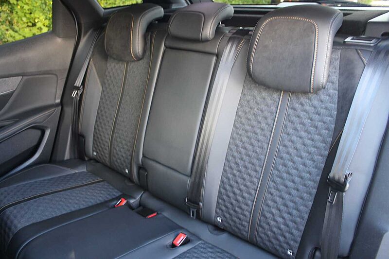 Peugeot 3008 BlueHDi 130 EAT8 Roadtrip