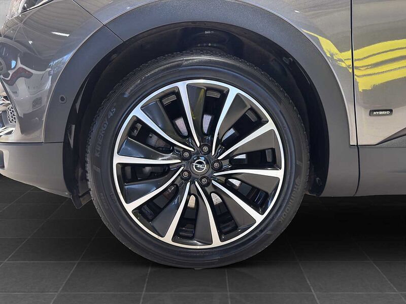 Opel Grandland X Plug-in Hybrid 1.6 DI Ultimate