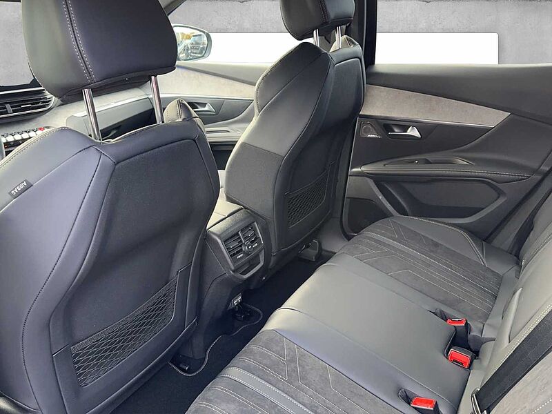 Peugeot 3008 GT Hybrid 136 e-DSC6