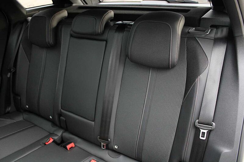 Peugeot 3008 Diesel GT BlueHDi 130 EAT8