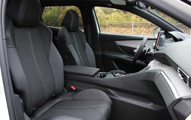 Peugeot 3008 Diesel GT BlueHDi 130 EAT8