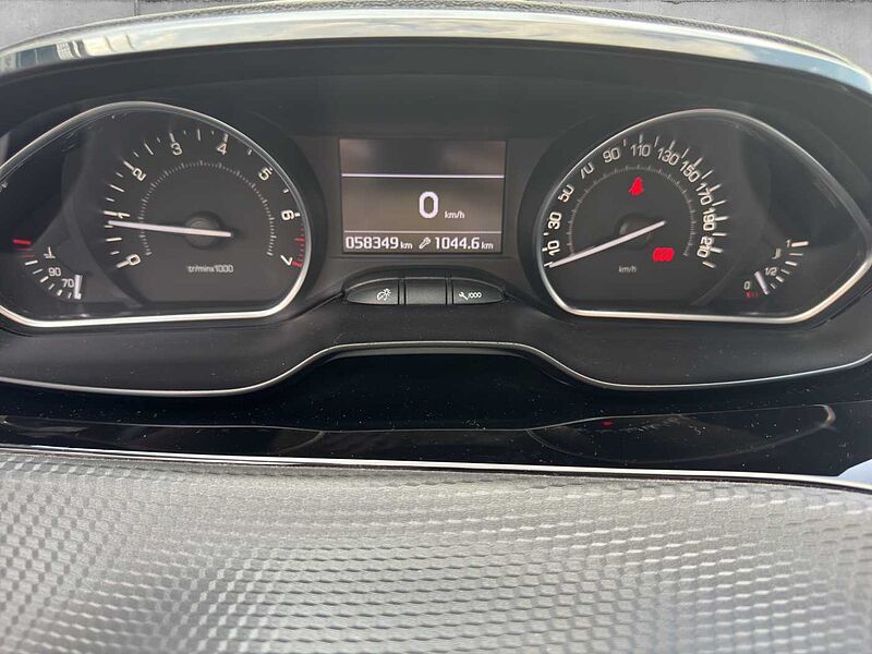 Peugeot 208 PureTech 110 Allure