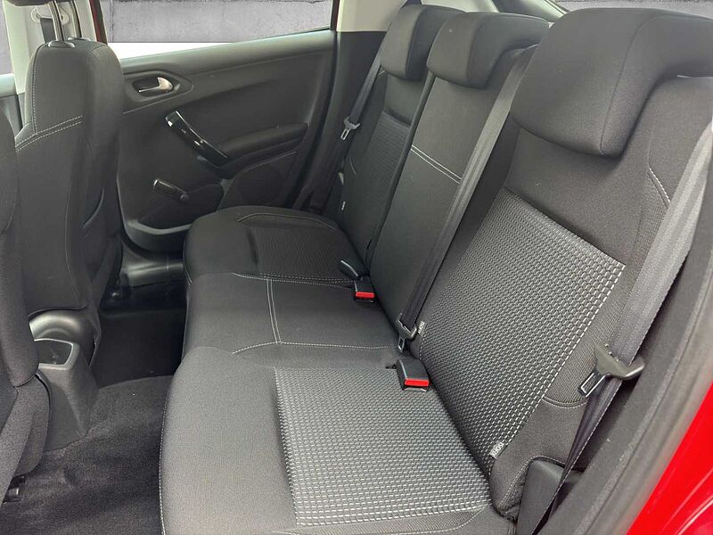 Peugeot 208 PureTech 110 Allure