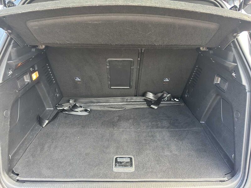 Peugeot 3008 Plug-in Hybrid 300 e-EAT8 GT Pack