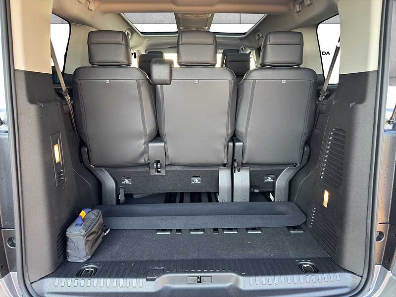 Peugeot Traveller BlueHDi 180 L2 2.0 EAT8 Allure