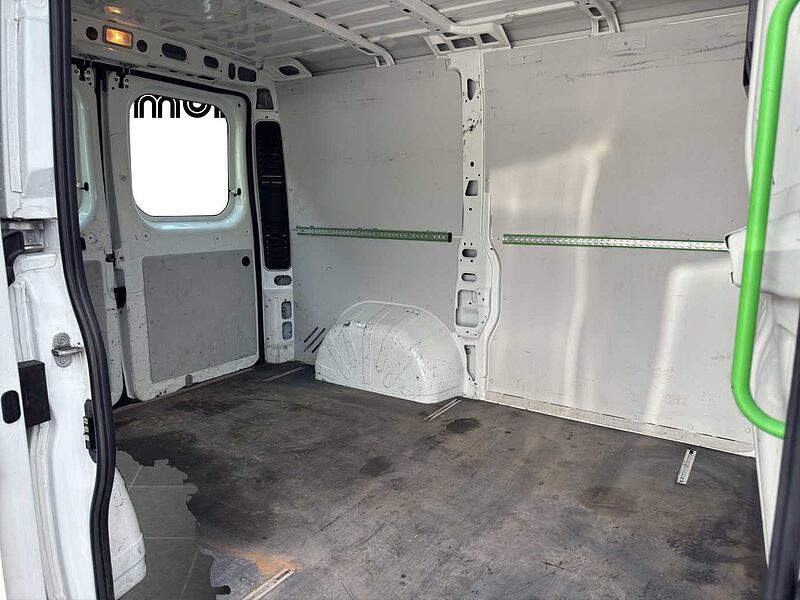 Peugeot Boxer 333 BlueHDi HDi L1H1 S&S Pro