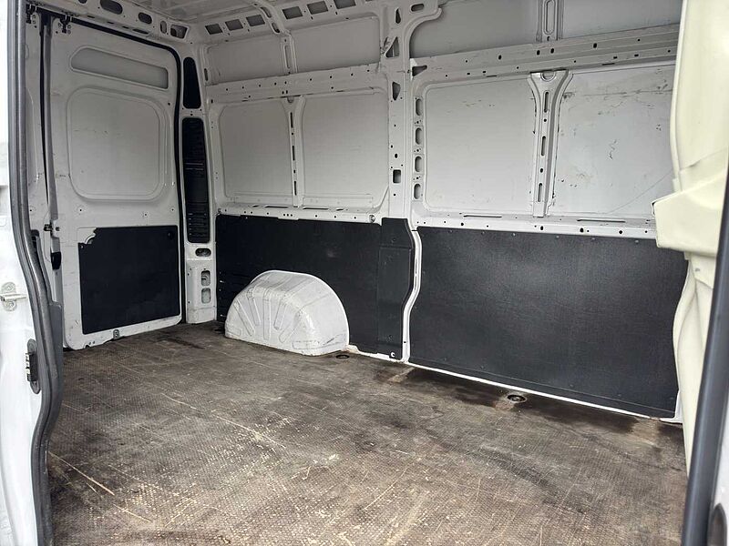 Peugeot Boxer 333 BlueHDi L2H2 S&S Premium