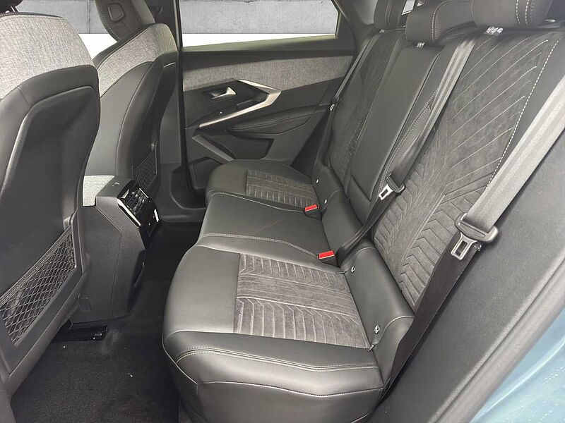 Peugeot 3008 GT Hybrid 136 e-DSC6