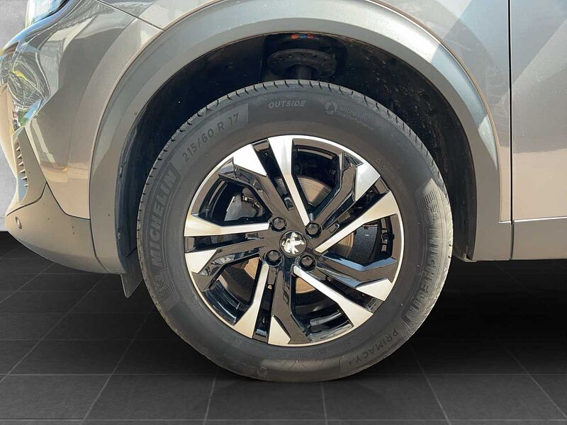 Peugeot 2008 PureTech 130 Allure