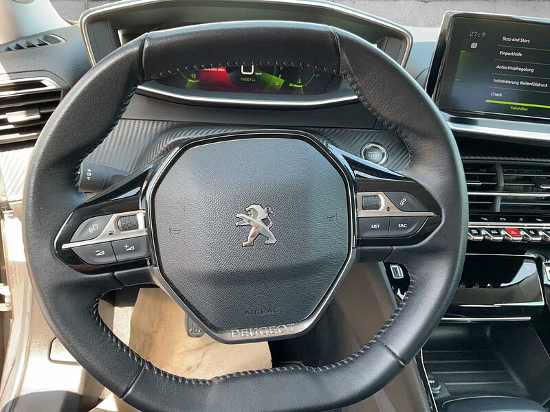 Peugeot 2008 PureTech 130 Allure