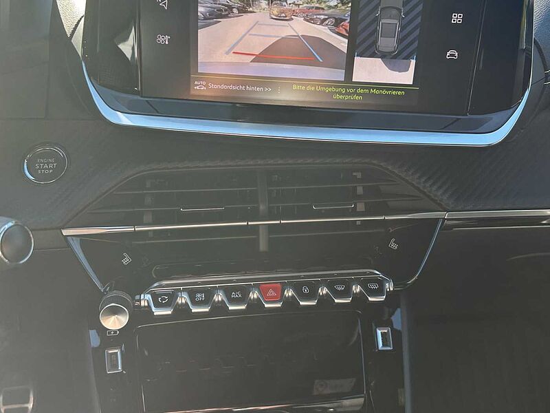 Peugeot 2008 PureTech 130 EAT8 GT