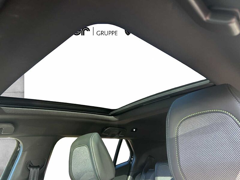 Peugeot 2008 PureTech 130 EAT8 GT