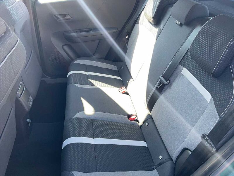 Opel Frontera 1.2 DI Hybrid 48V eDCT Edition